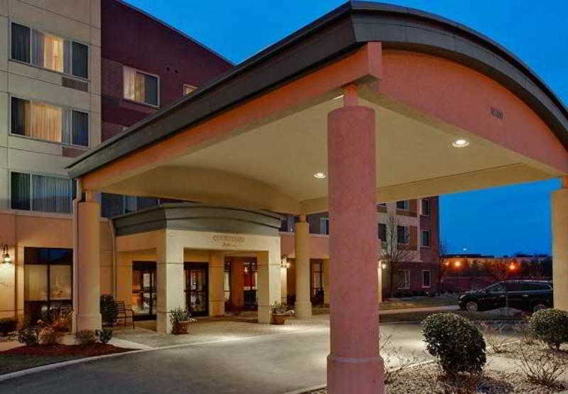 Courtyard Louisville Northeast Kültér fotó